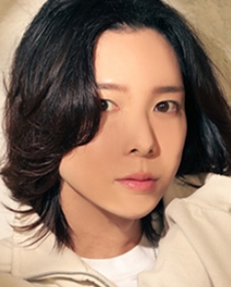 里中ハル