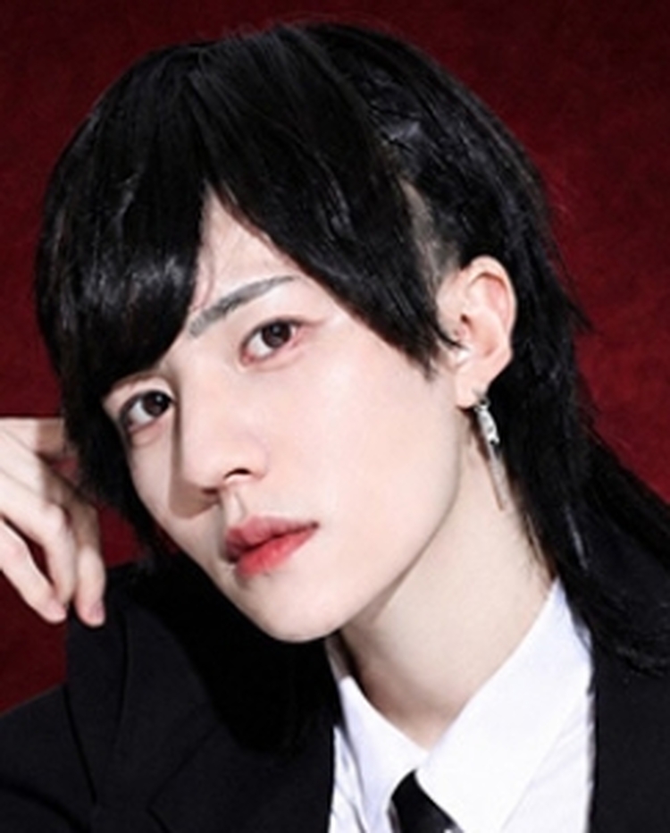 百合絢斗