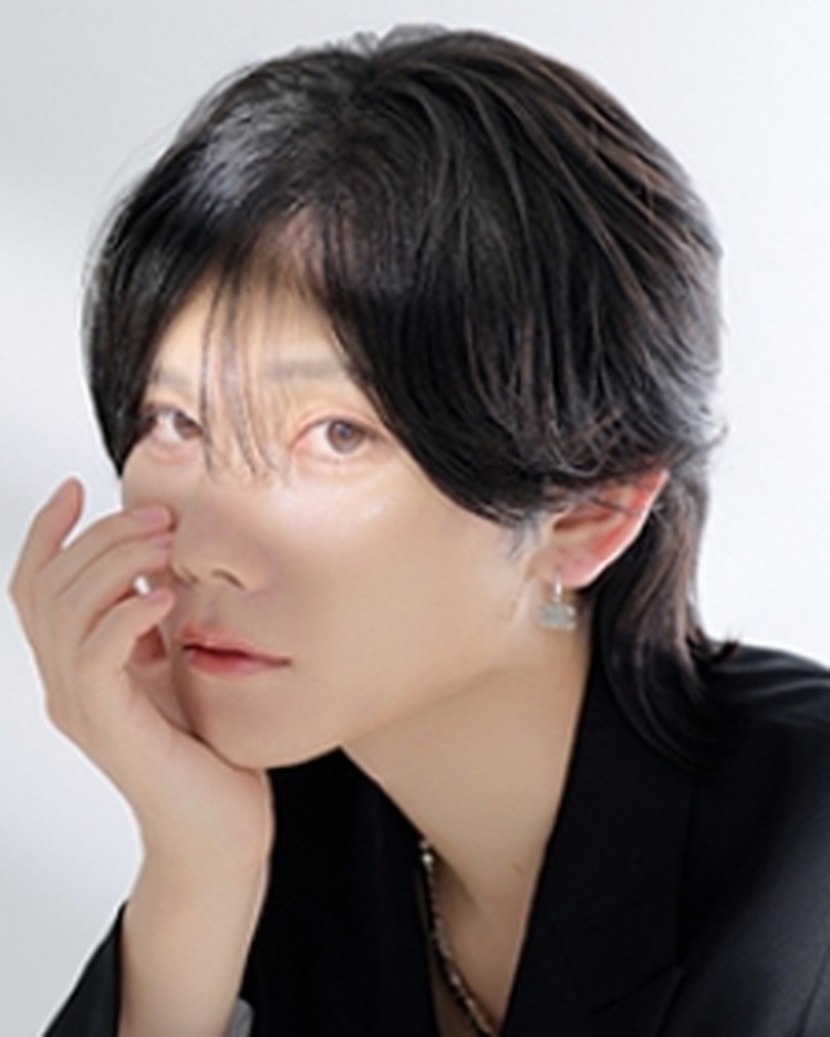 東乃かおる