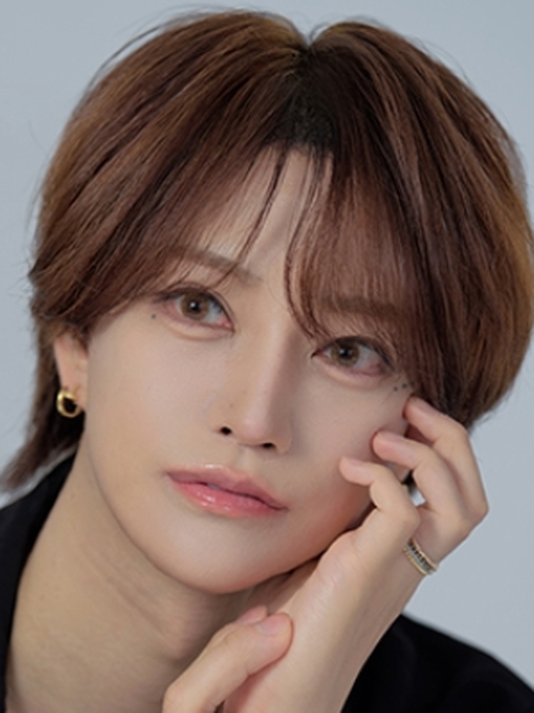 綾乃