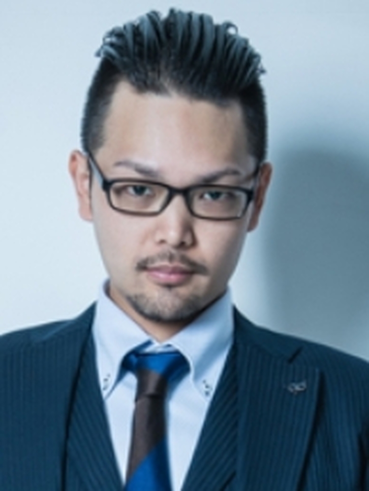 名以輝